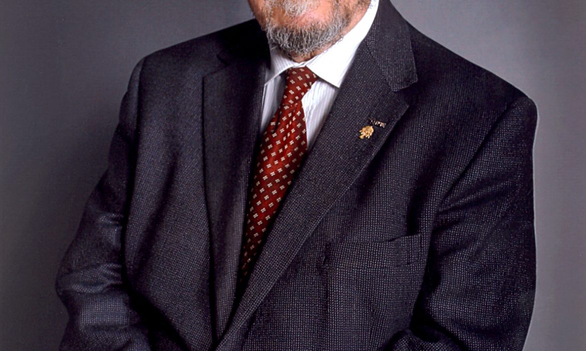 İLİM ADAMI MİLLİ OLMALIDIR